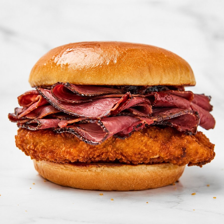 SCHNITSEL PASTRAMI SANDWICH